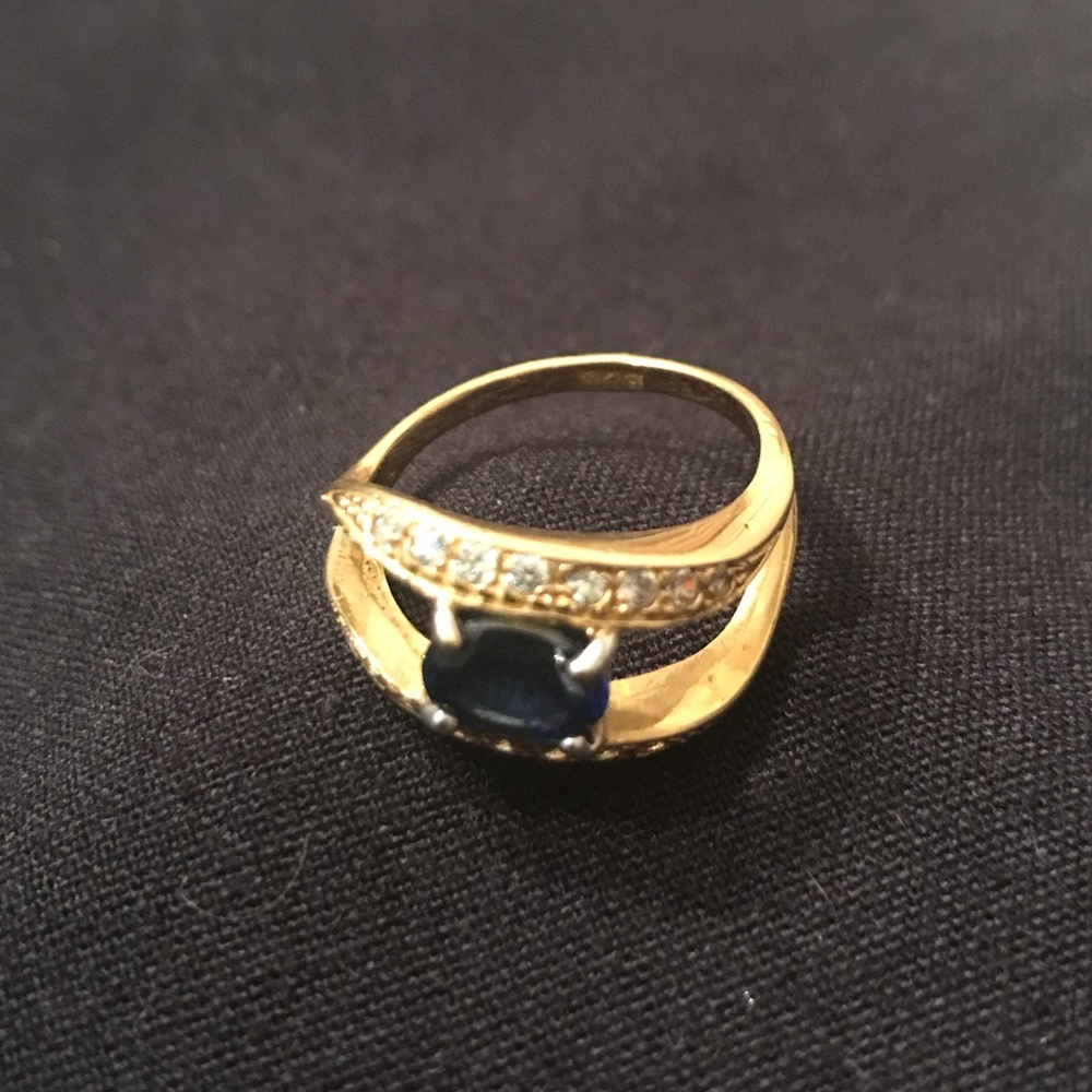 Fashion ring
